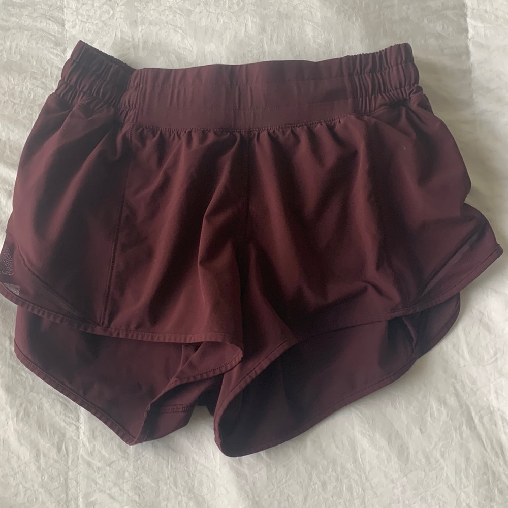 Lululemon Hotty Hot shorts